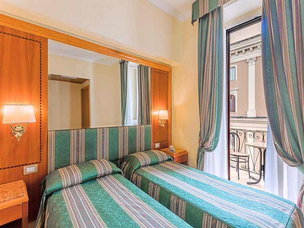 Raeli Hotel Lux Roma Esterno foto