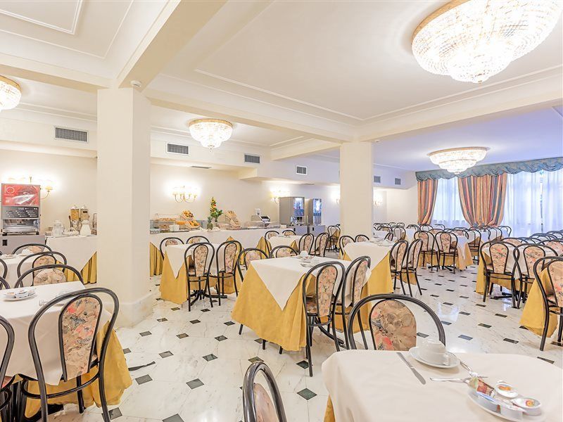 Raeli Hotel Lux Roma Esterno foto