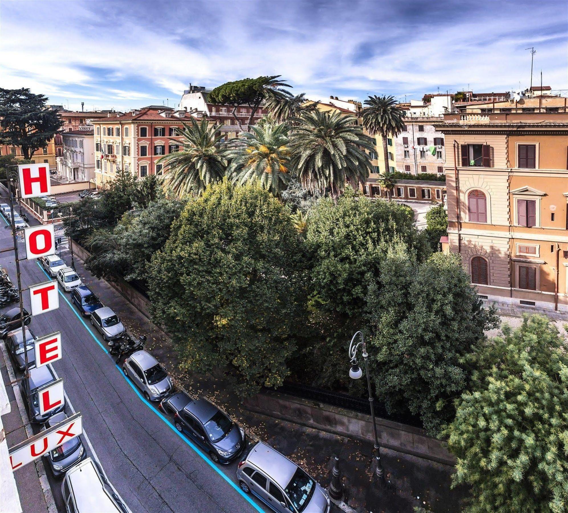 Raeli Hotel Lux Roma Esterno foto