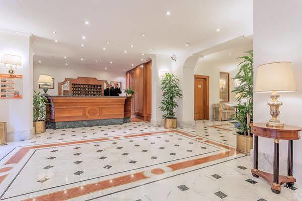 Raeli Hotel Lux Roma Esterno foto