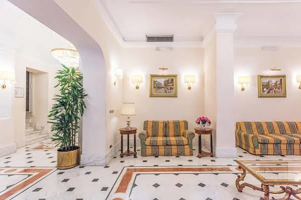 Raeli Hotel Lux Roma Esterno foto